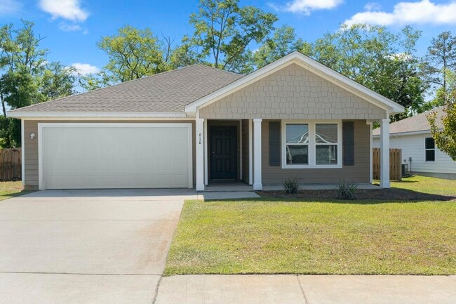 Photo - 610 Riverwalk Cir House