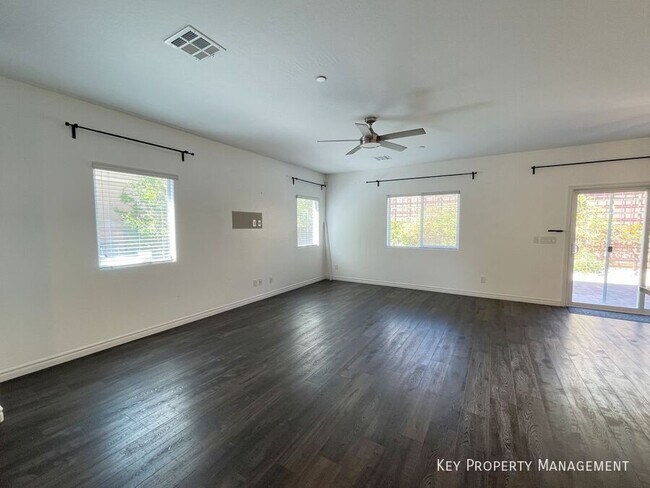 Photo - 7035 Denio Island St