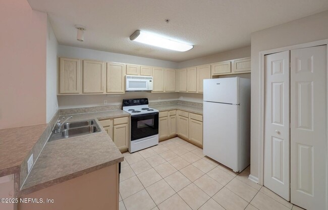Photo - 6076 Maggies Cir Unit 115