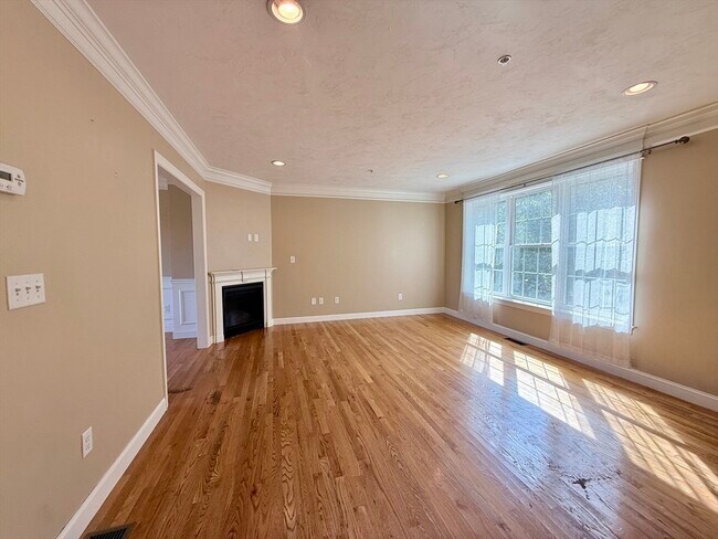 Photo - 2 Brody Way Unit 2