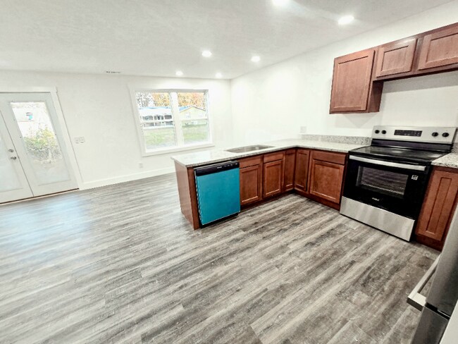116 Ivy Trce Unit B