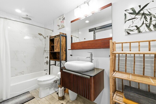 Photo - 3050 Rue D’Orleans Unit 401