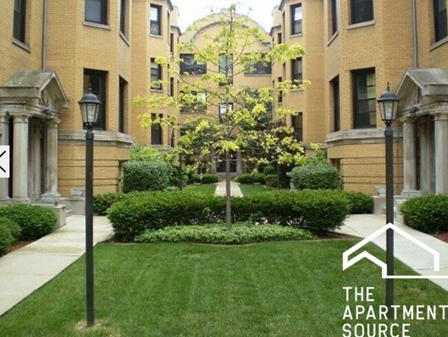 Photo - 2426 N Sawyer Ave Unidad 7