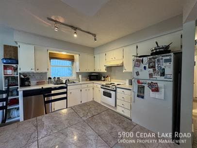 Photo - 5900 Cedar Lk Rd S