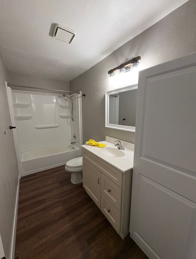 Photo - Charming 2 Bed / 1 Bath Home with Garage & Fenced Yard