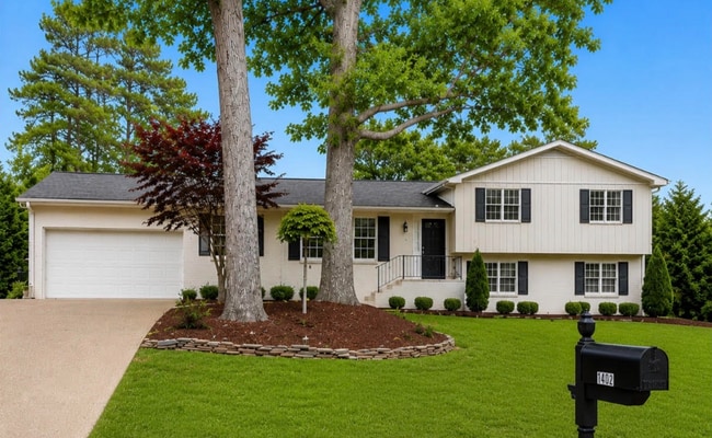 Building Photo - **OFFERING REFUNDABLE APPLICATION FEES & $250 MOVE IN PROMOTION** Stunning 5BD, 3BA North Ridge R...