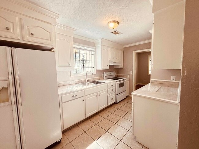 Photo - 234 Culbertson Ave