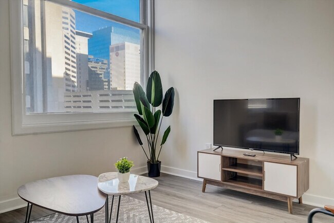 Photo - 50 N Illinois St Unidad ID1014584P