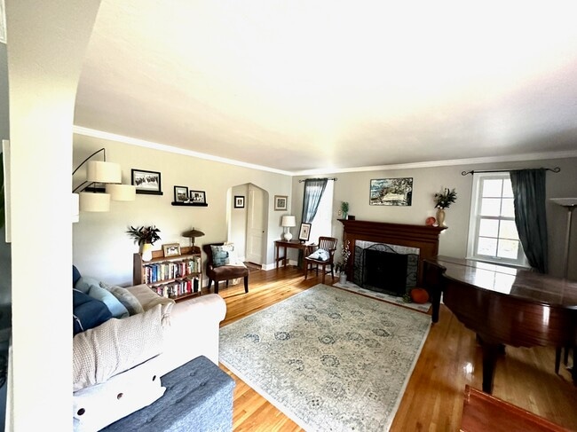 Photo - 122 Lee Rd
