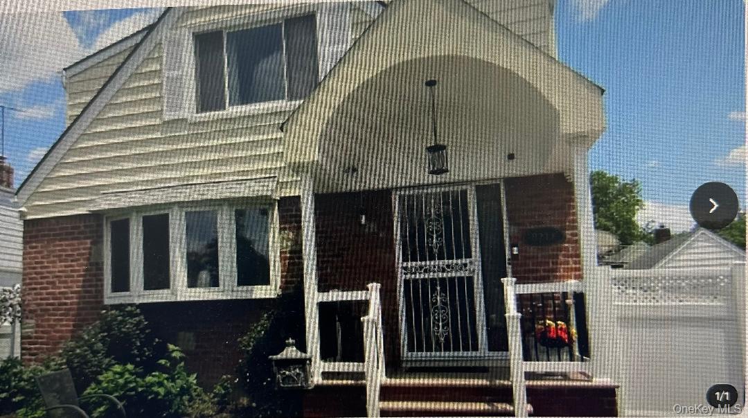 Photo - 82-17 248th St