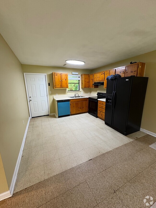 Building Photo - 242 Park Rd SW Unit A Rental