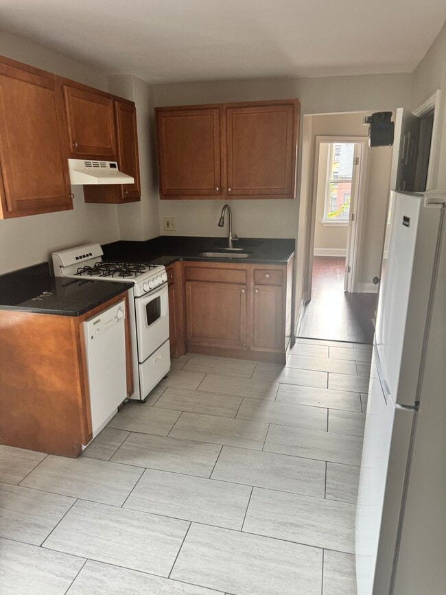 Photo - 70 Joy St Unit 16