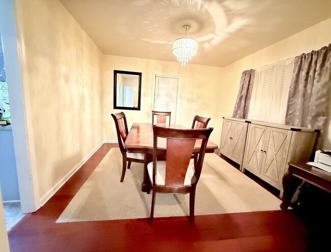 Photo - 2812 Providence Creek Rd