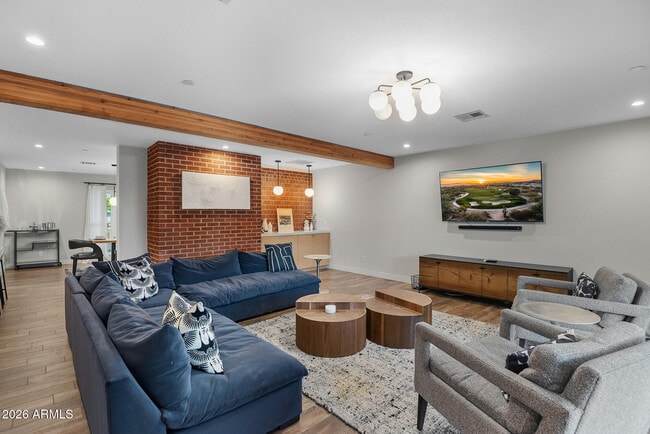 Building Photo - 7243 E Virginia Ave