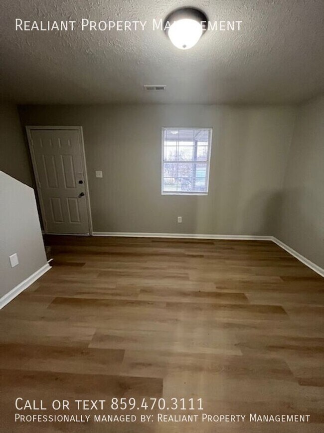 Photo - 31 Hurley St Unit 14