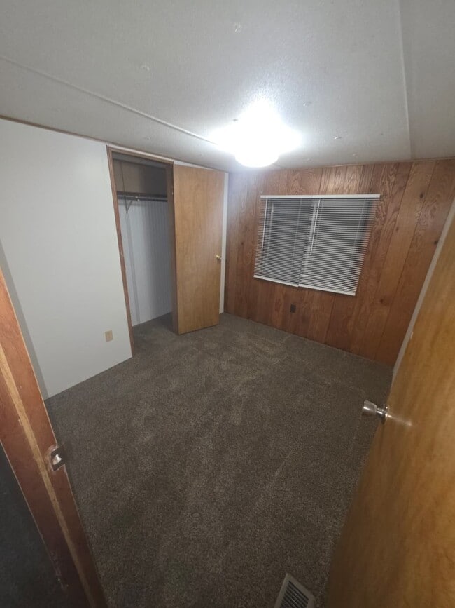 Photo - 4728 Ellsworth Ln