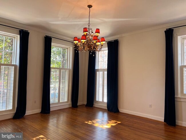 Photo - 3267 N St NW Unit 2