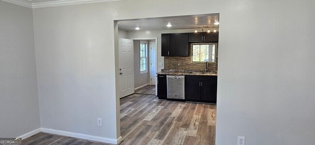 Photo - 1280 Elizabeth Ave SW