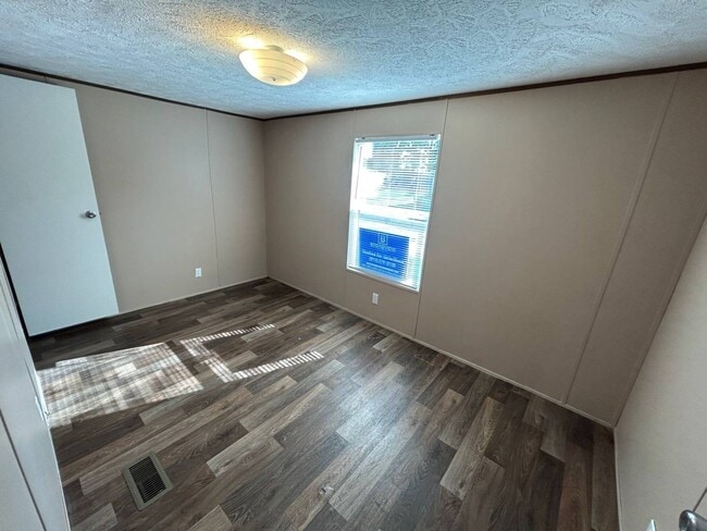 Photo - 1706 Mary St