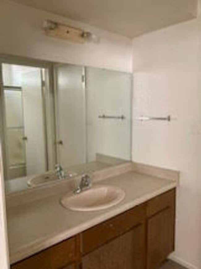 Laughlin Bay Village 2 Bedroom Condo! House Rental in Laughlin, NV