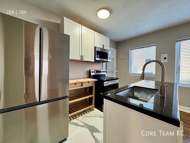 Photo - 1107 W 45th St Unit 1110-1