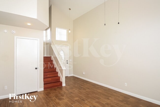 Photo - 1800 Navajo Lake Way