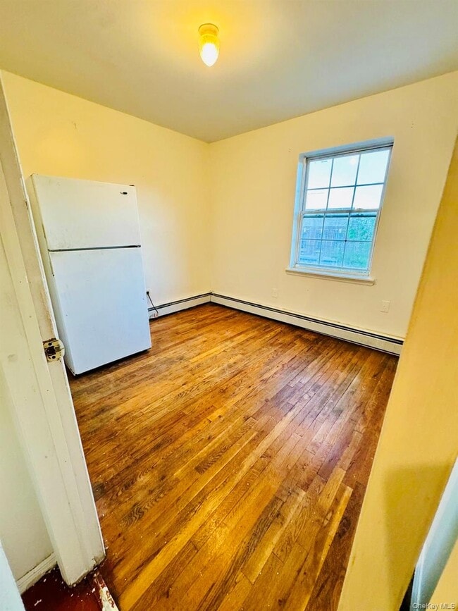 Photo - 106-12 156th St Unit 3rd Fl