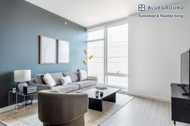 Building Photo - 8 10th St Rental