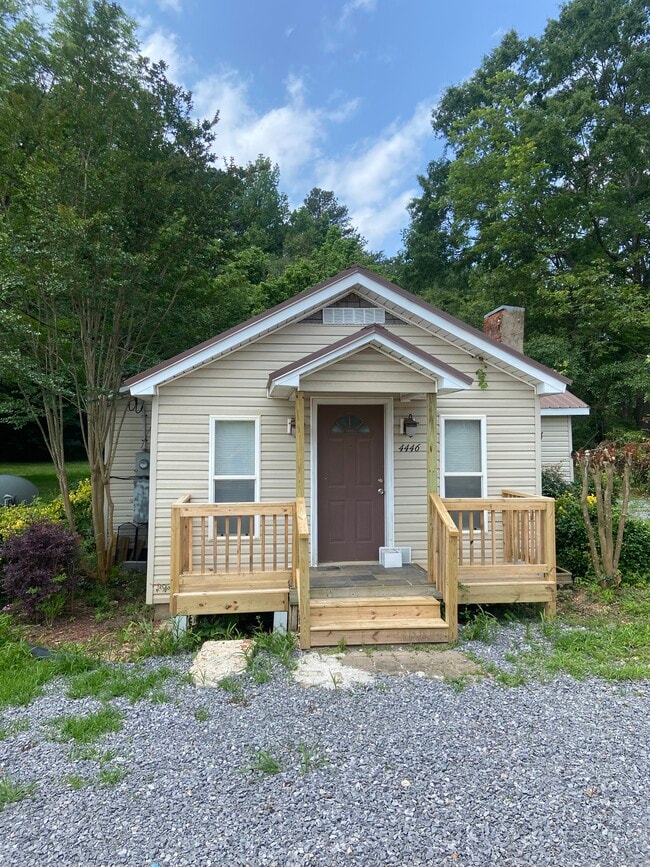 Photo - 4446 Bell Hill Rd
