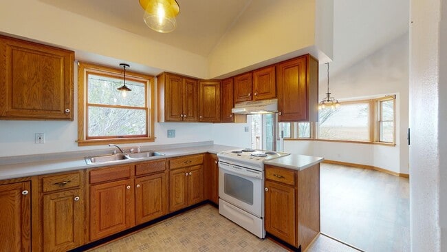 Photo - 64330 W Lincoln Hwy