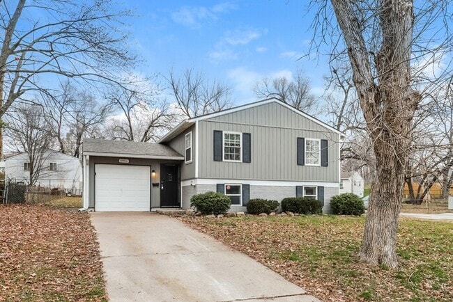 Building Photo - 18906 E Arrowhead Dr