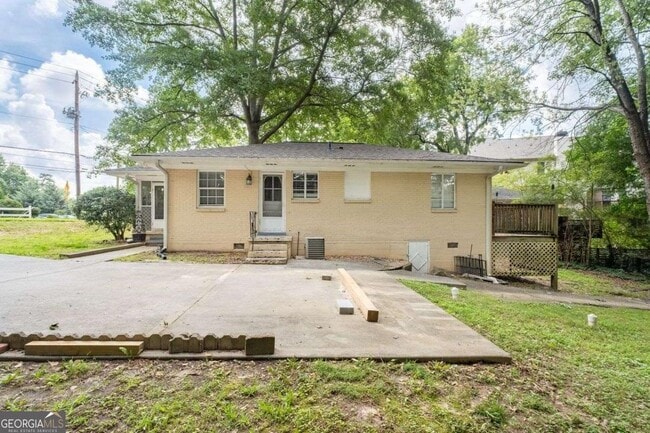 Photo - 1401 Briarwood Rd NE