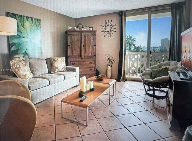 Photo - 1020 Meridian Ave Unit 608