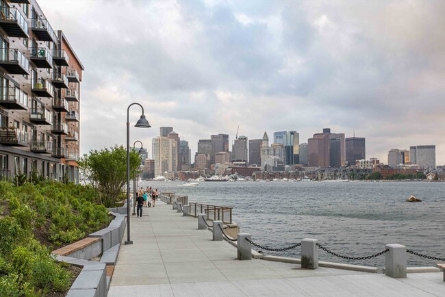 Building Photo - 45 Lewis St Unit 513