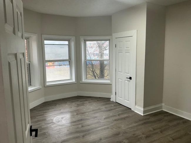 Photo - 1970 E 71st St Unit 4