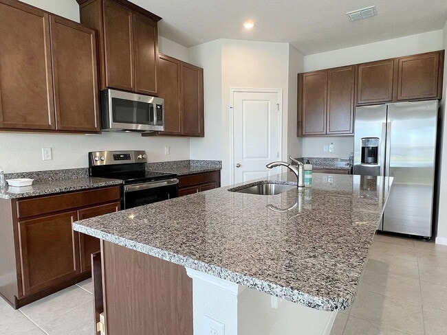 Photo - 5530 Bonn Way