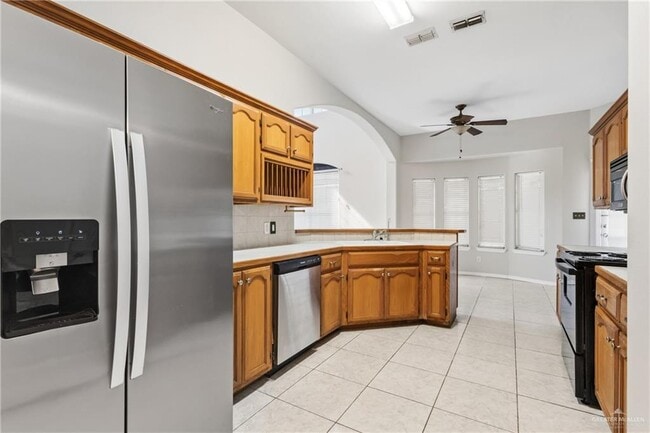 Photo - 21 S 25th St