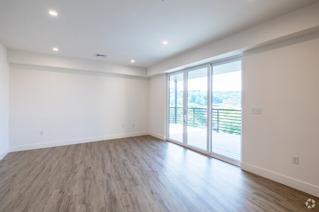 2 habitaciones, 2 baños - 1161 pies cuadrados - Sala de estar