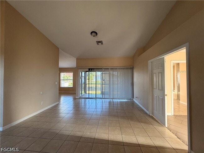 Photo - 3808 25th St SW