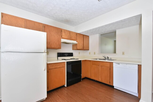 Photo - 537 Deaton Pl