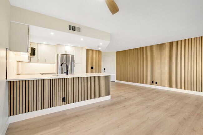 Photo - 1605 S US Hwy 1 Unidad A308