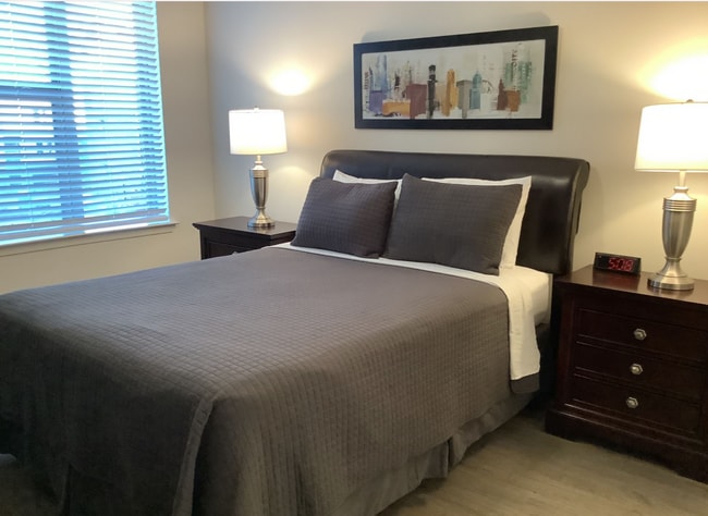 520 McLean Ave Unit C103