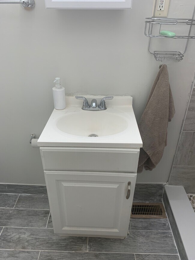 Photo - 1534 Page St