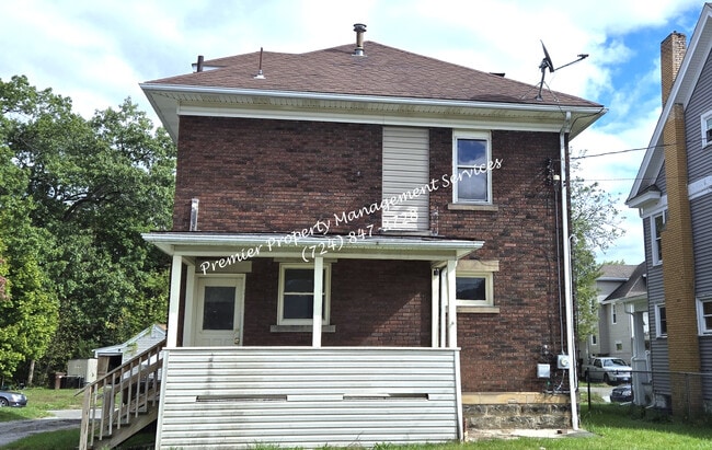 Photo - 180 Cedar Ave
