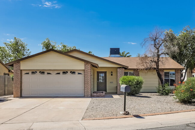 Photo - 10107 W Roma Ave House
