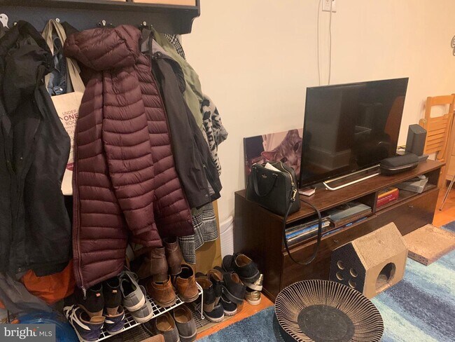 Photo - 309 S 12th St Unit 1R