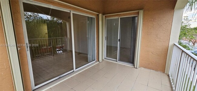 Photo - 3830 Lyons Rd Unidad 301-3
