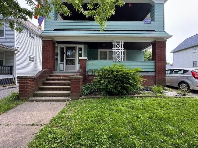 Building Photo - 3705 Cypress Ave Unit 3705 Cypress Ave (Down)
