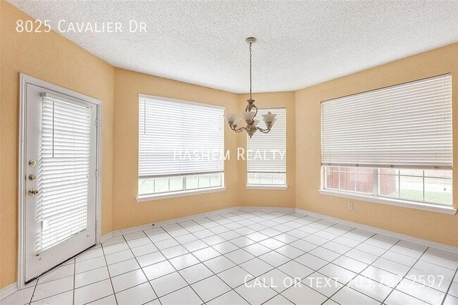 Photo - 8025 Cavalier Dr