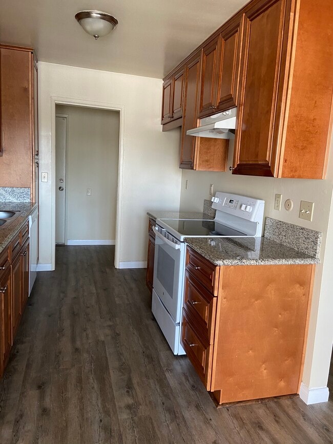 Photo - Beverly Wilcox